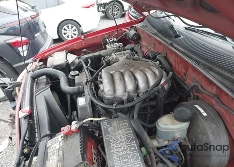 2004 Toyota Tacoma Prerunner V6 z USA, uszkodzony, nr VIN 5TEGN92N34Z431547